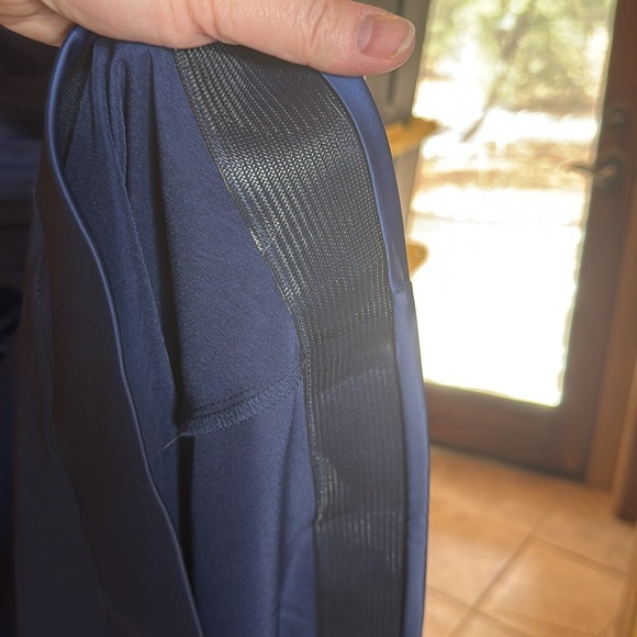 NWT Galina Signature ODETTE - SATIN FITTED V-NECK GOWN - NAVY Size 16 - Picture 9 of 10